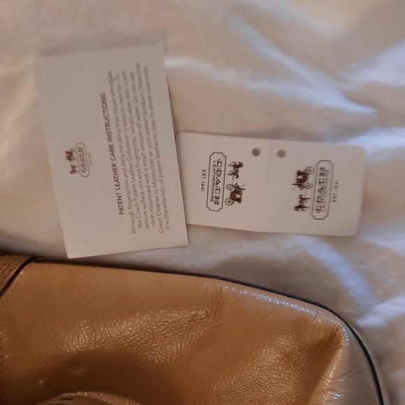 Tan shoulder bag y2k Coach Patent Leather w tags in pocket vintage - Picture 8 of 12